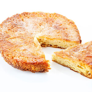 Spécialité bretagne - Kouign aman pur beurre sucre fabrication local et artisanale. Vente en biscuiterie