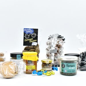 Biscuit - apéritif - sarrasin - tartare - algues - rillettes - maquereau - pâté - campagne - compote - pomme - caramel - confiture - lait - fleur de sel - caramel - beurre - salé - palet - breton